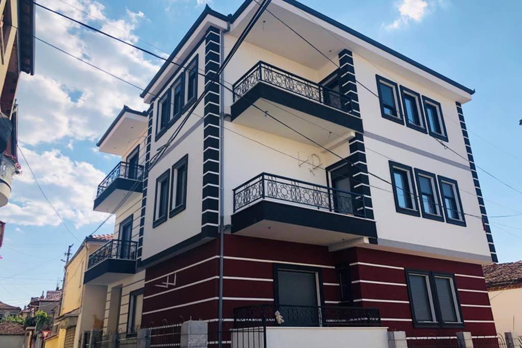 Moho Residences Korce Exterior photo